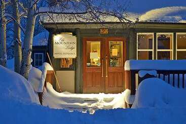 Elk Mountain Lodge