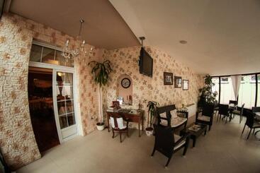 Garni Hotel Andric