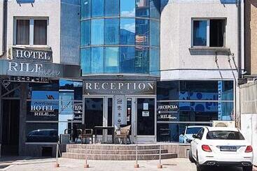 هتل Rile Men Blue