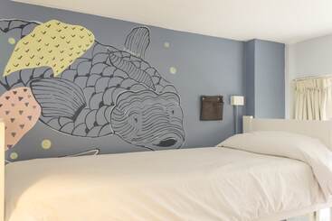 هتل Circus Hostel