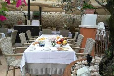 هتل Corte San Luca Apartments