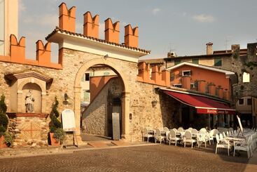 هتل Corte San Luca Apartments