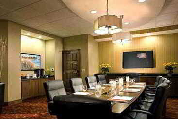 هتل Courtyard By Marriott Santa Barbara Goleta