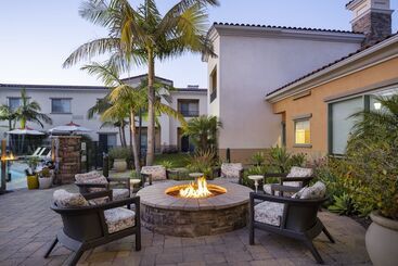 هتل Courtyard By Marriott Santa Barbara Goleta