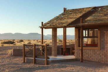 هتل Desert Camp