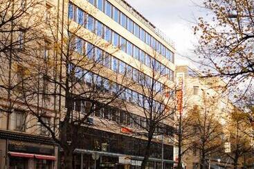 Forenom Aparthotel Tampere
