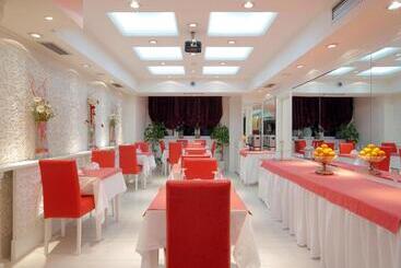 Garni Hotel Crystal
