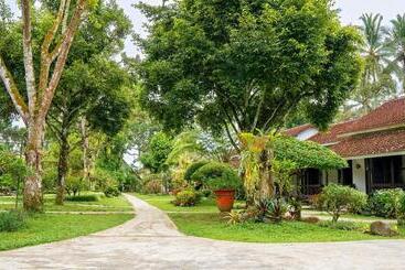 هتل Margo Utomo Eco Resort