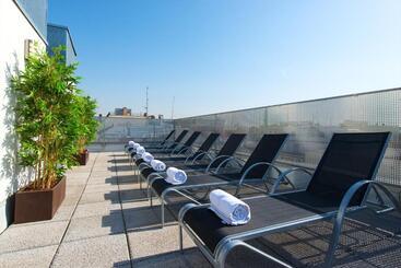 Hotel Neomagna Madrid