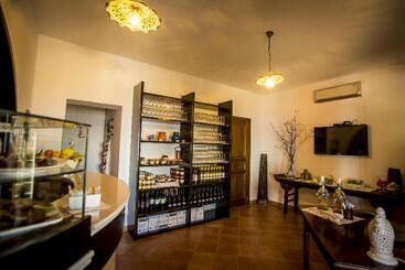 هتل Al Belvedere Salina