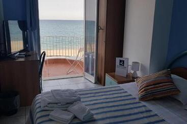 هتل Ristorante La Scogliera   Nuova Gestione