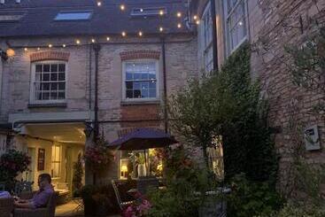 هتل The Ormond At Tetbury