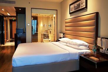 هتل Vivanta Hyderabad Begumpet