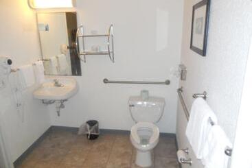 مُتل Super 8 By Wyndham Sault Ste. Marie