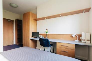پانسیون Dcu Rooms