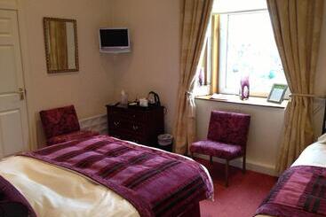 پانسیون Inverlea Guest House