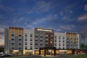 هتل Hilton Garden Inn Jeffersonville Louisville North