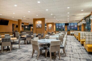 هتل Hilton Garden Inn Jeffersonville Louisville North