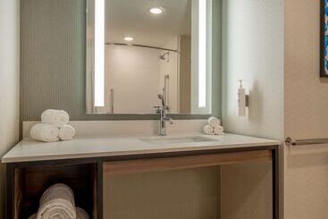هتل Hilton Garden Inn Jeffersonville Louisville North