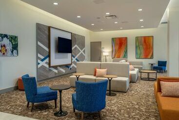 هتل Hilton Garden Inn Jeffersonville Louisville North