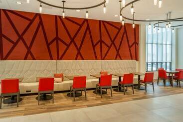هتل Hilton Garden Inn Jeffersonville Louisville North