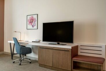 هتل Hilton Garden Inn Jeffersonville Louisville North