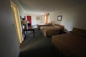 مُتل 6032 Persepolis Inn
