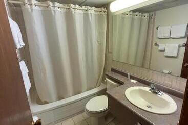 مُتل 6032 Persepolis Inn