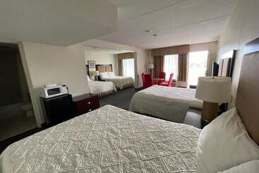 مُتل 6032 Persepolis Inn