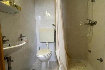 پانسیون Kegljišče Visole Apartmaji In Sobe