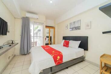هتل Redliving Apartemen Serpong Green View Farida Property Tower C