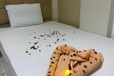 New Abdeen Palace Hostel