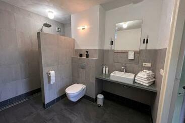 Aan Het Dijksteegje B&b   Logies