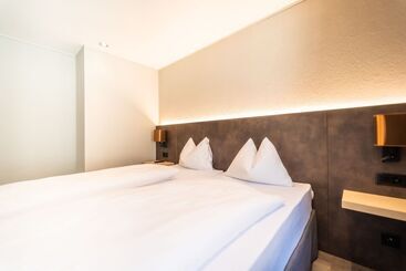 مسافرخانه The Guesthouse By The Hey