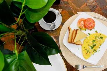 Trebol Amarillo Bed & Breakfast