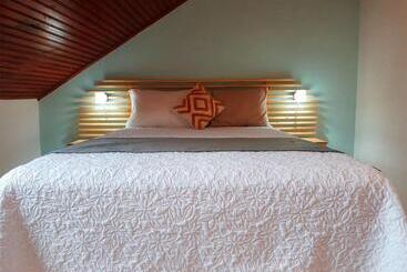 Trebol Amarillo Bed & Breakfast