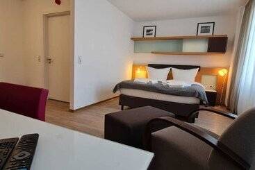 Check Inn Hotels   Offenbach