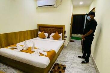 هتل Grand Residency