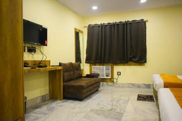 هتل Grand Residency