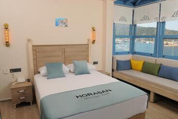 هتل çeşme Horasan