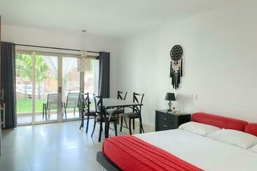 هتل Maia Suites Cozumel