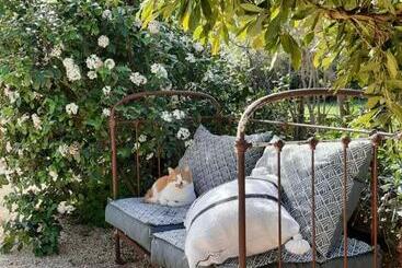 پانسیون Mas Notre Dame, Jardin Petit Paradis, Literie Haut De Gamme