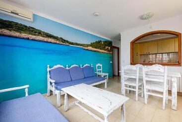 Sol Y Mar Apartments