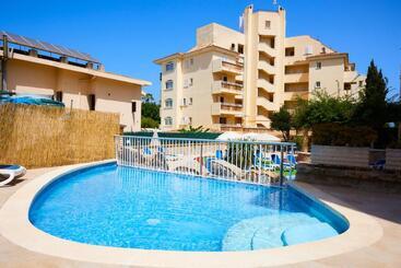 Sol Y Mar Apartments