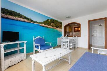 Sol Y Mar Apartments