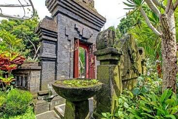 هتل Oyo Homes 91091 Desa Wisata Umejero