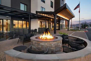 هتل Towneplace Suites By Marriott Las Vegas North I15