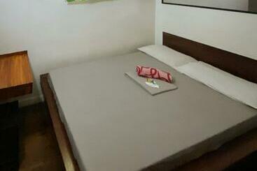 Reddoorz @ Sukitel Budget Hotel Nasugbu