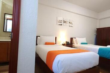 هتل Voyager Sun & Reef