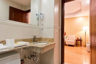Asiatic Hotel   Flushing